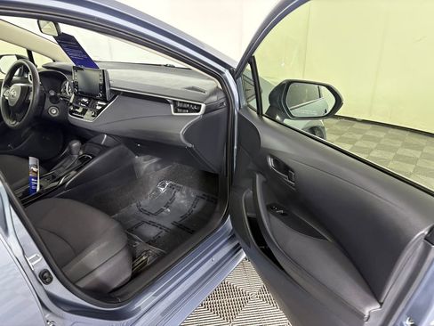 Used 2022 Toyota Corolla LE FWD image 31