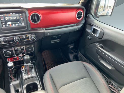 Used 2021 Jeep Gladiator Rubicon w/ Trailer Tow Package image 29