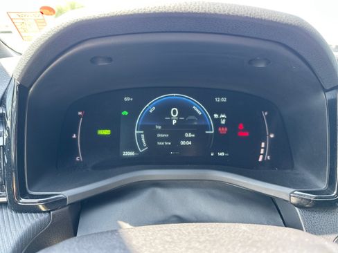 Used 2025 Toyota Camry SE FWD image 17