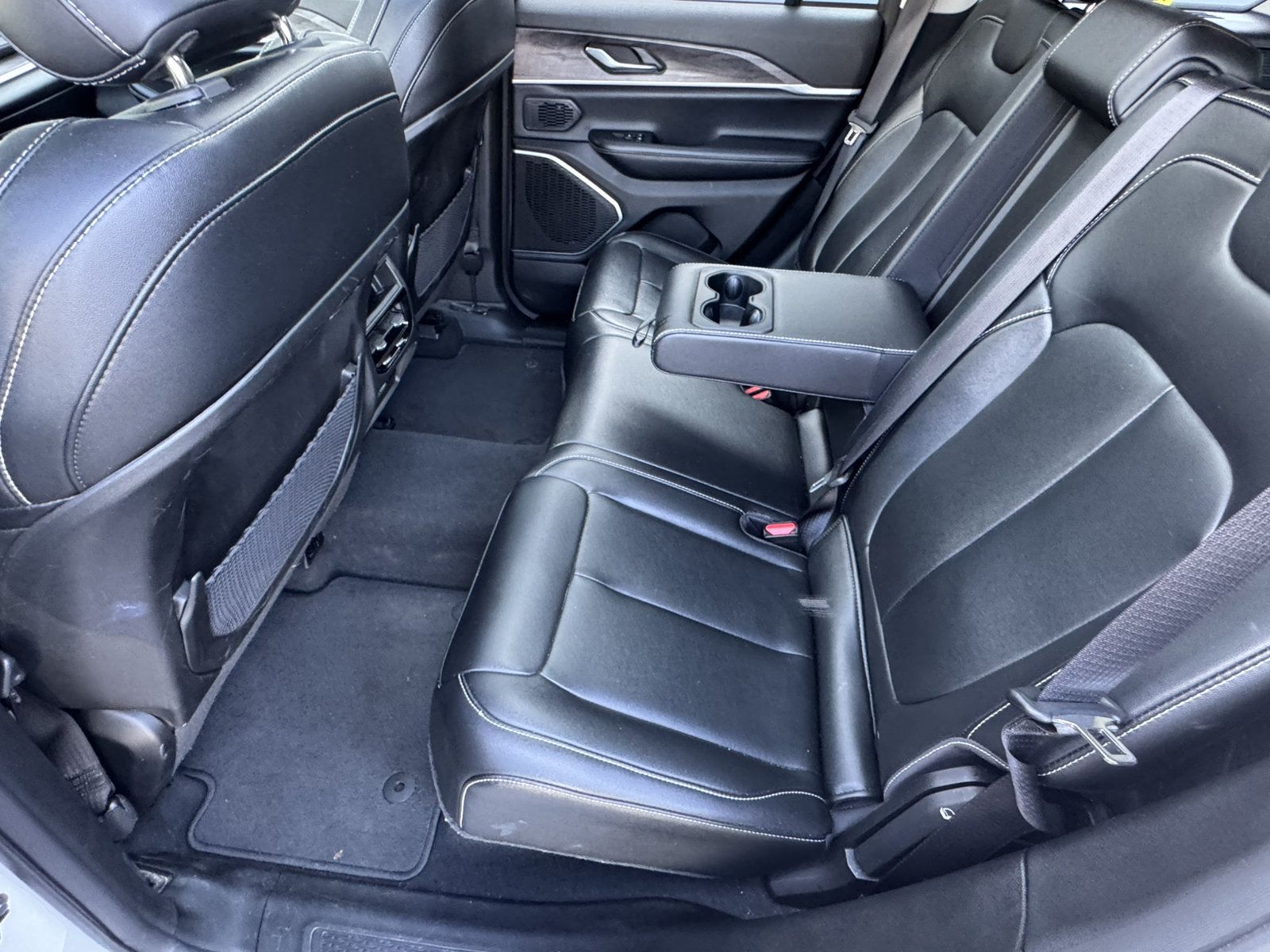 Used 2024 Jeep Grand Cherokee Limited 4xe AWD/4WD image 23