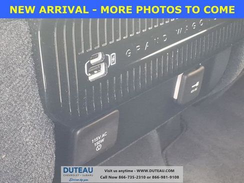 Used 2024 Jeep Grand Wagoneer Series III w/ Rear Seat Video Group 1 image 14