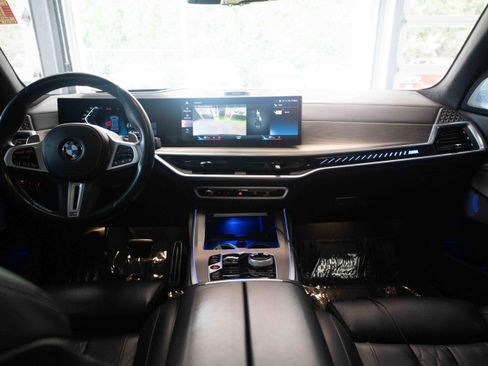 Used 2023 BMW X7 M60i w/ Executive Package AWD/4WD image 20