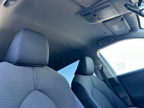 Used 2023 Toyota Highlander LE image 18