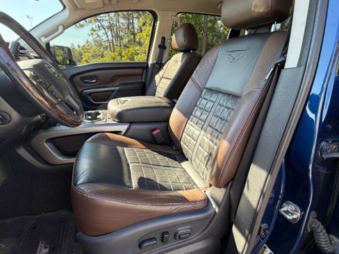 Used 2018 Nissan Titan Platinum Reserve w/ Platinum Utility Package AWD/4WD image 8