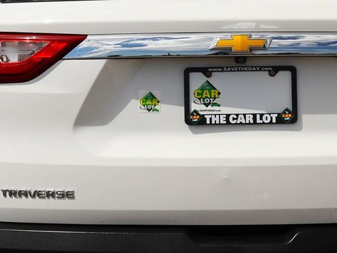 Used 2021 Chevrolet Traverse LS w/ LPO, Cargo Package FWD image 19