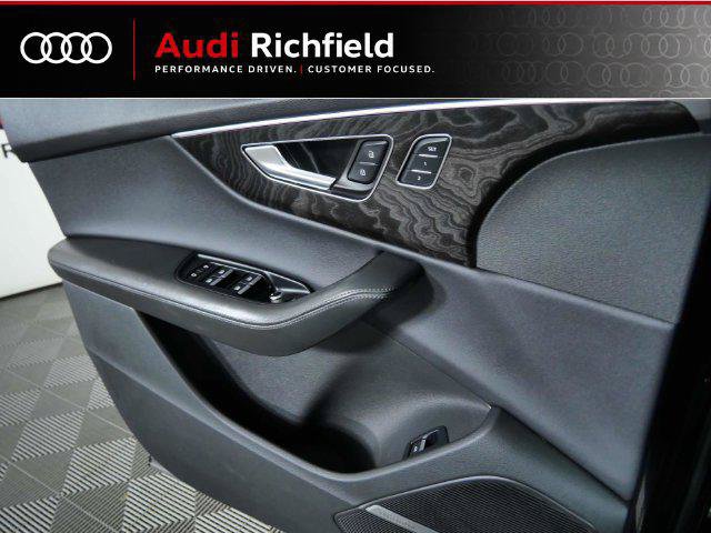 Used 2022 Audi Q7 3.0T Premium Plus w/ Premium Plus Package AWD/4WD image 18