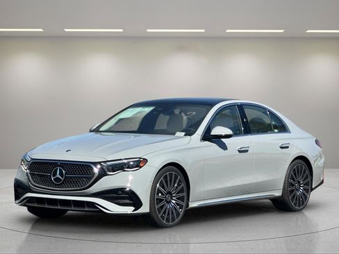 New 2025 Mercedes-Benz E 350 4MATIC Sedan image 8