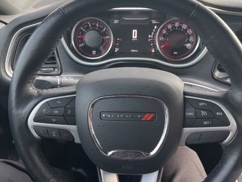 Used 2016 Dodge Challenger SXT Plus image 2