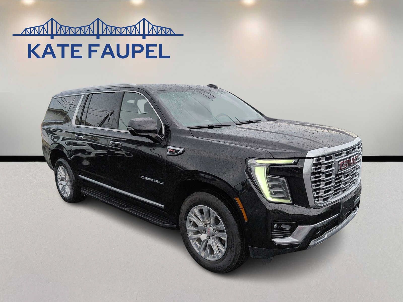 Used 2025 GMC Yukon XL Denali AWD/4WD image 1