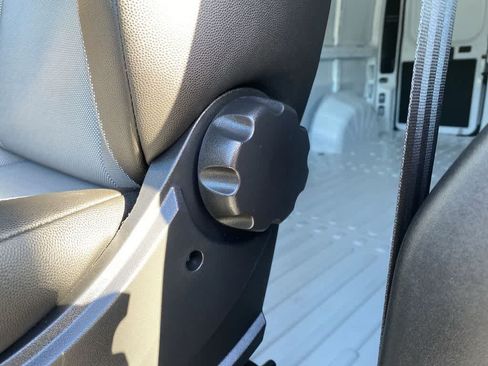 Used 2026 RAM ProMaster 2500 w/ Convenience Group FWD image 15