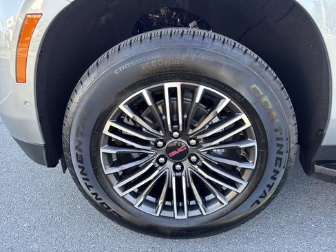 New 2026 GMC Yukon XL Elevation w/ Elevation Premium Package AWD/4WD image 19