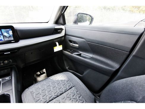 New 2026 Nissan Kicks SV w/ SV Premium Package image 8