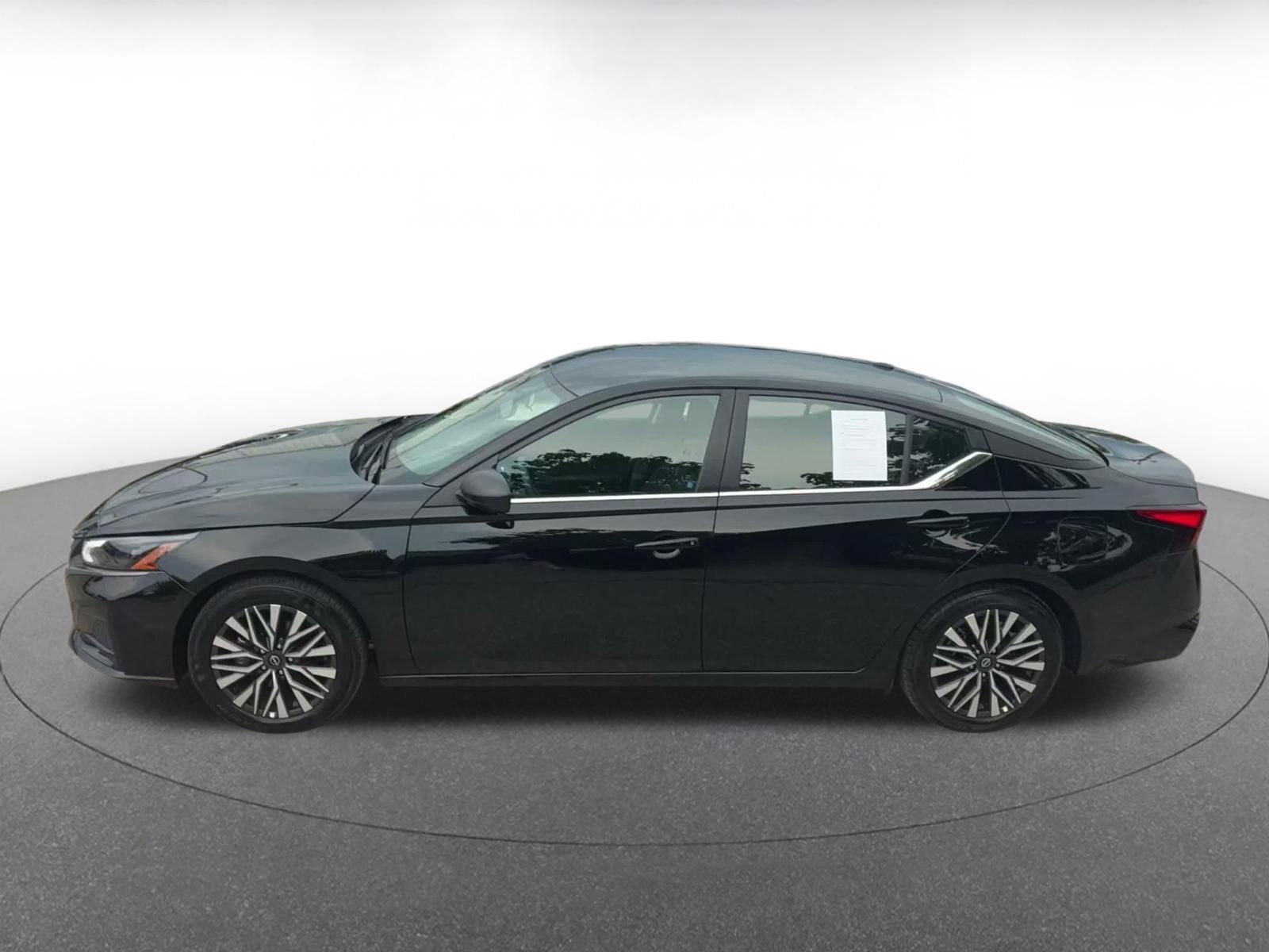 Used 2026 Nissan Altima 2.5 SV FWD image 8