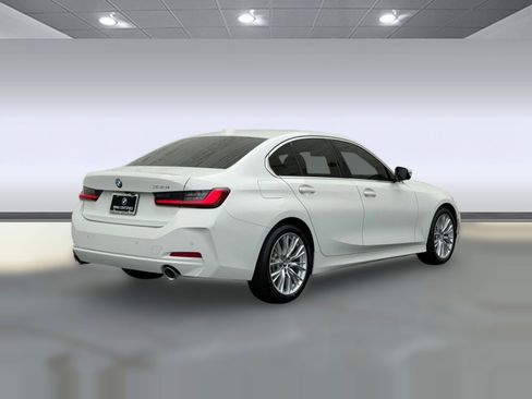 Used 2024 BMW 330i Sedan w/ Convenience Package RWD image 9