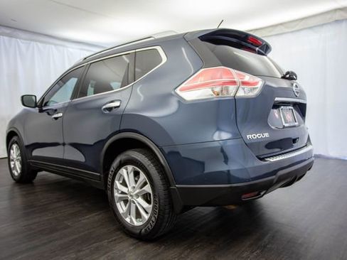 Used 2016 Nissan Rogue SV image 31