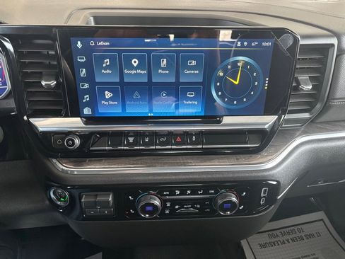 Used 2024 Chevrolet Silverado 2500 LTZ image 12