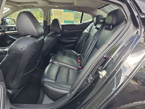 Used 2017 Nissan Maxima Platinum FWD image 19