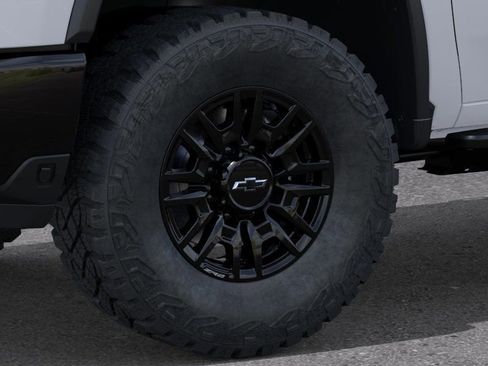 New 2026 Chevrolet Silverado 2500 ZR2 AWD/4WD image 9