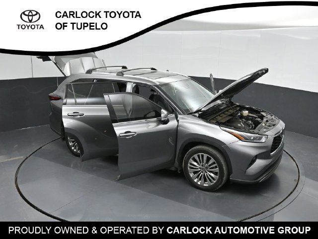 Used 2025 Toyota Highlander Platinum AWD/4WD image 67