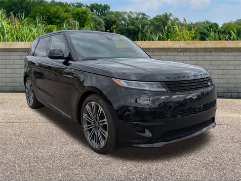 New 2025 Land Rover Range Rover Sport Dynamic SE image 3