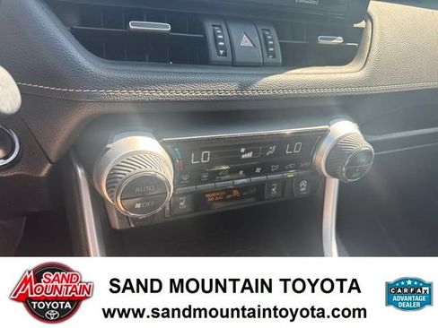 Used 2020 Toyota RAV4 XLE Premium FWD image 23