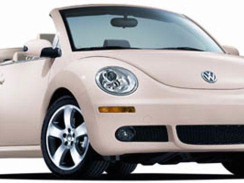Used 2006 Volkswagen Beetle Convertible w/ Package 1 FWD image 1