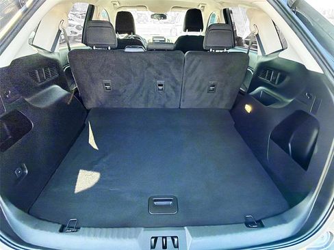 Used 2022 Ford Edge SE w/ Black Appearance Package image 23