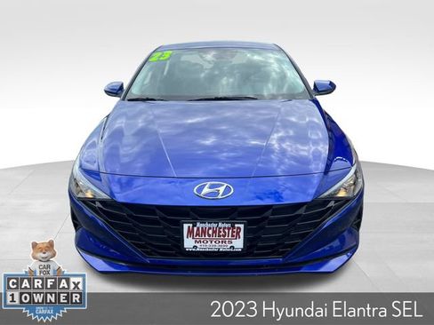Used 2023 Hyundai Elantra SEL FWD image 3