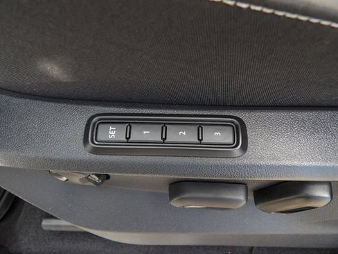 Used 2021 Volkswagen Atlas SEL Premium AWD/4WD image 18