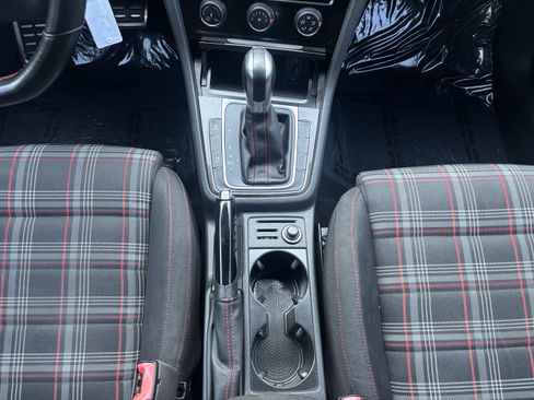 Used 2017 Volkswagen GTI S image 27