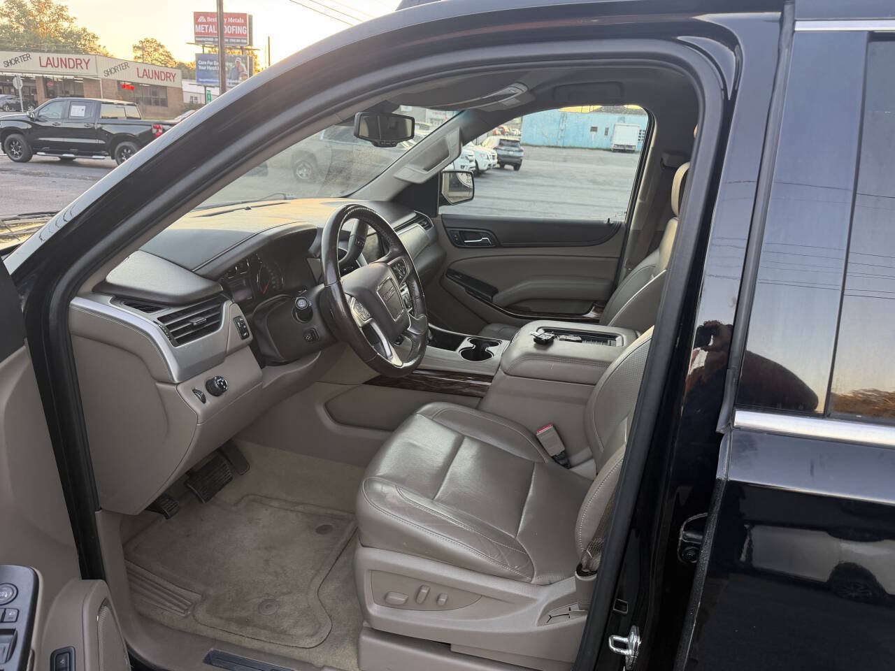 Used 2016 GMC Yukon SLT RWD image 12