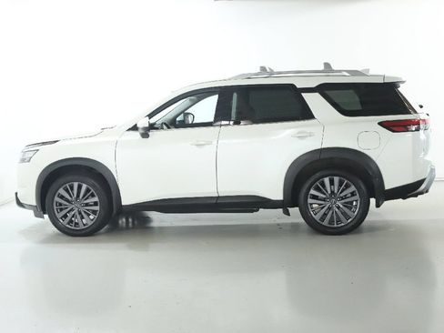 Used 2023 Nissan Pathfinder SL w/ SL Premium Package AWD/4WD image 44