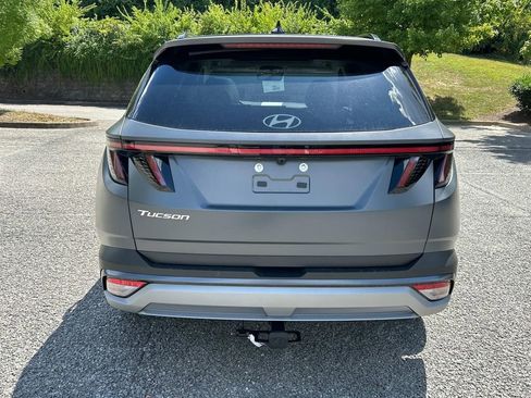 New 2025 Hyundai Tucson Limited image 6