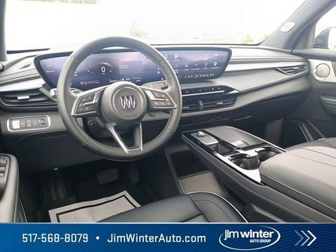 Used 2025 Buick Enclave Avenir w/ LPO, Floor Liner Package AWD/4WD image 18