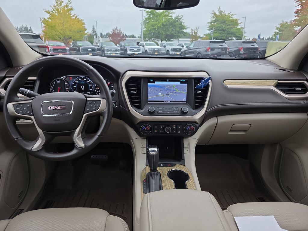 Used 2019 GMC Acadia Denali w/ Technology Package AWD/4WD image 16