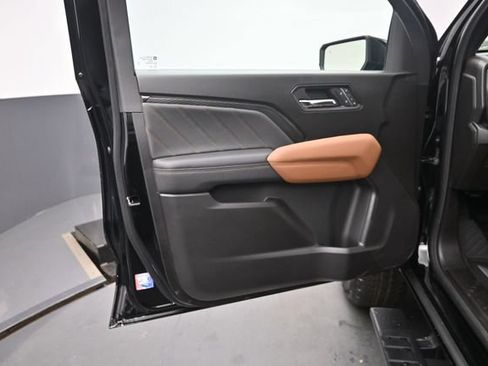 New 2026 GMC Canyon AT4 w/ Technology Plus Package AWD/4WD image 12