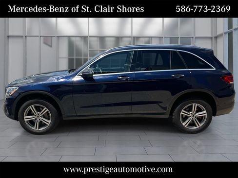 Used 2021 Mercedes-Benz GLC 300 4MATIC image 2