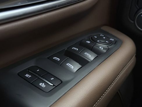 Used 2021 Chevrolet Tahoe High Country w/ Premium Package image 44