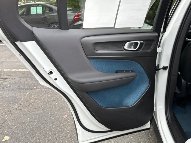 Certified 2023 Volvo C40 P8 Recharge Ultimate AWD/4WD image 20