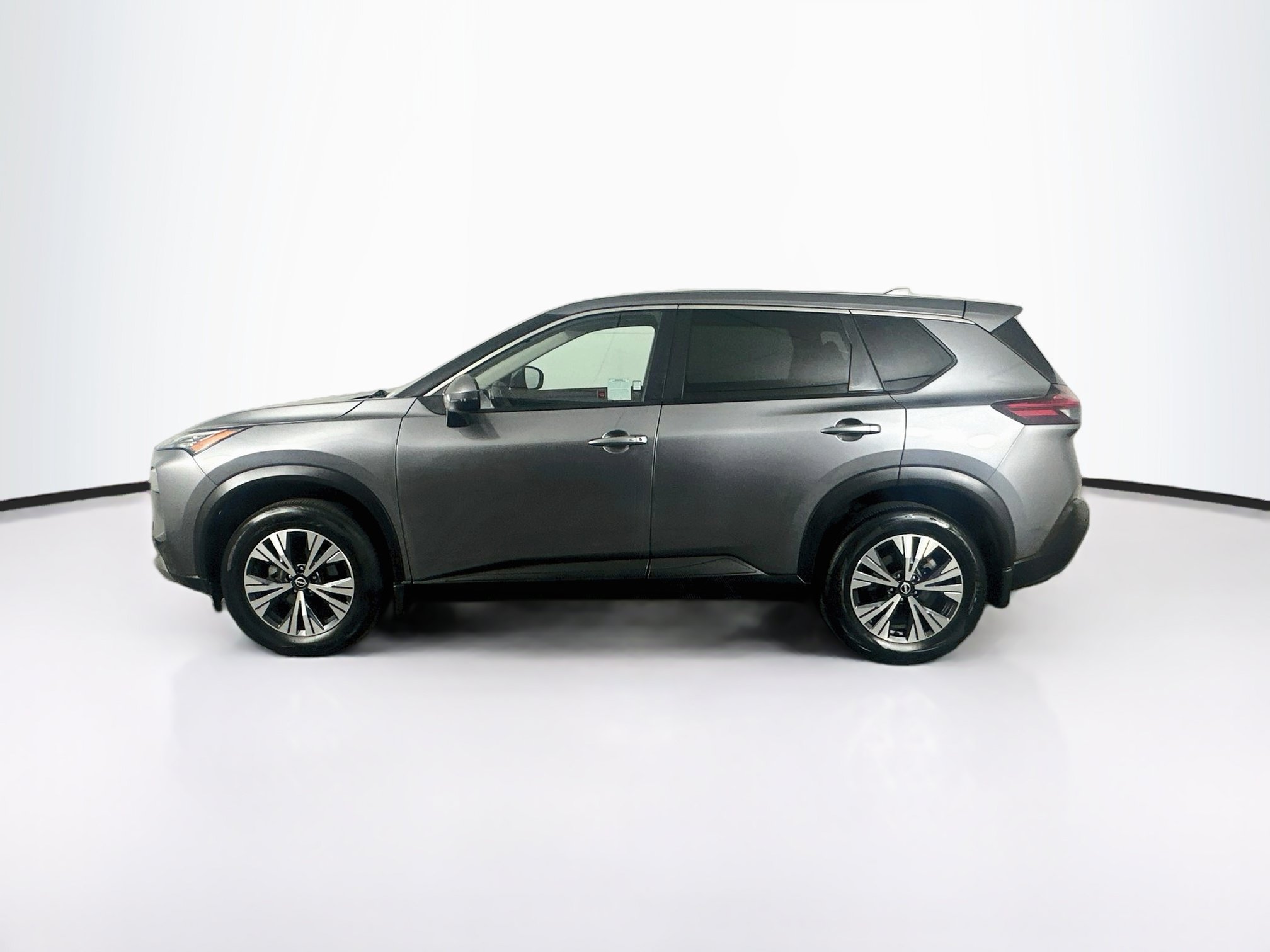 Used 2023 Nissan Rogue SV FWD image 4