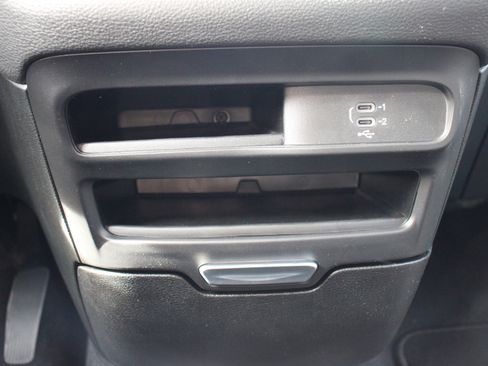 New 2026 Chrysler Pacifica Select image 19