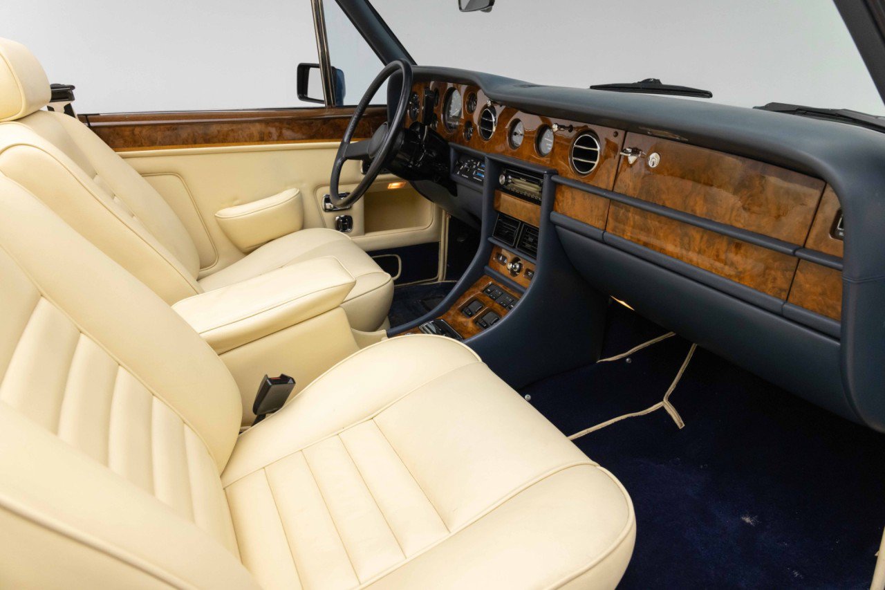 Used 1989 Rolls-Royce Corniche II RWD image 38