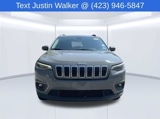 Used 2019 Jeep Cherokee Latitude Plus w/ Cold Weather Group AWD/4WD video 2