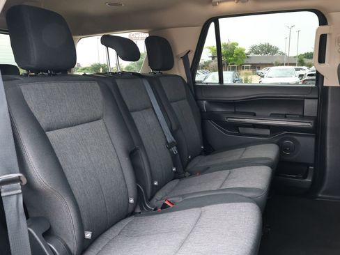 Used 2024 Ford Expedition XLT RWD image 31