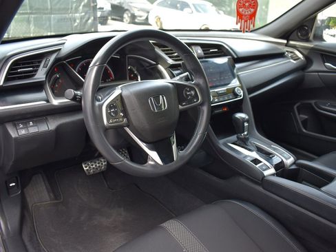 Used 2021 Honda Civic Sport image 3