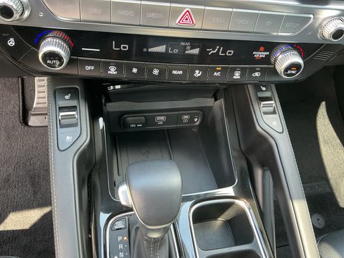 Used 2024 Kia Telluride SX Prestige X-Line AWD/4WD image 18