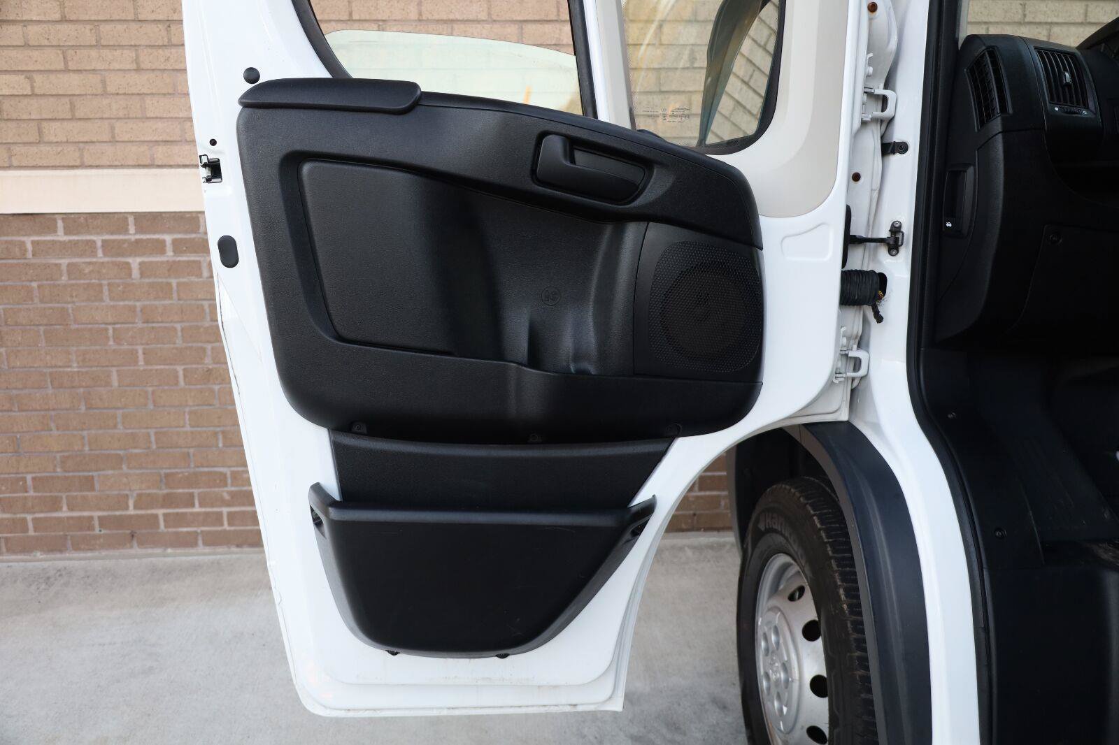 Used 2016 RAM ProMaster 2500 w/ Mopar Trailer Tow Group FWD image 16