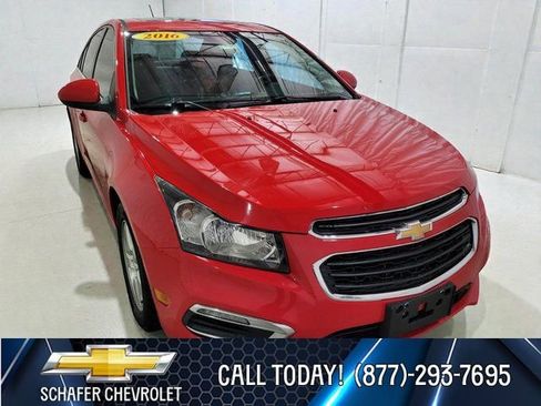 Used 2016 Chevrolet Cruze LT image 10