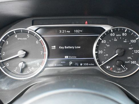 Used 2024 Nissan Rogue S AWD/4WD image 14