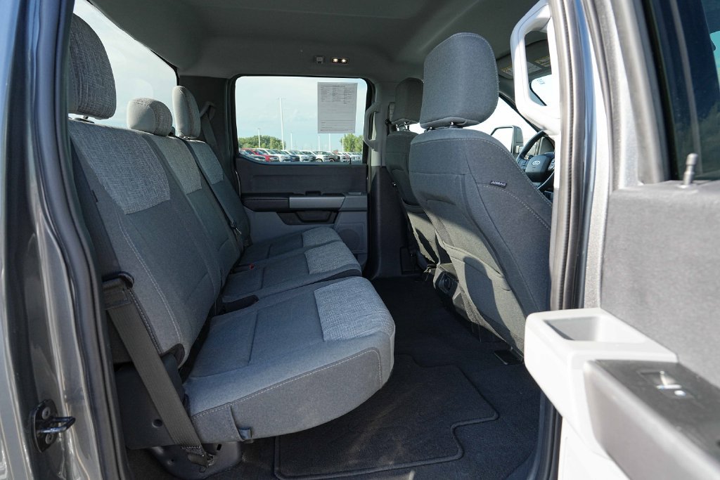 Used 2025 Ford F250 XLT AWD/4WD image 24